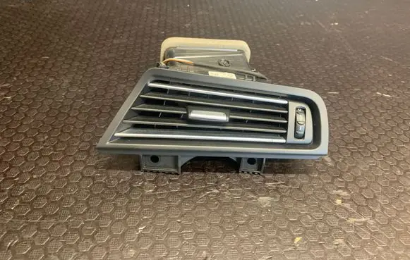 BMW 5 F10 F11 Dashboard side air vent grill/cover trim 9166884 9166890