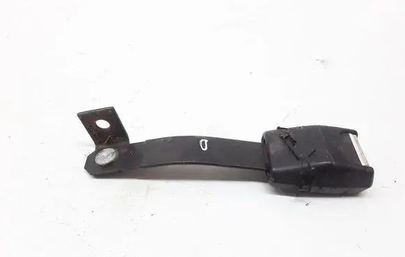 Front seatbelt buckle