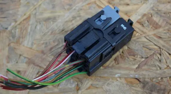 BMW 5 E39 Other relay 1393412