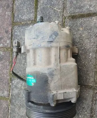 Volkswagen Multivan T4 Air conditioning (A/C) compressor (pump) 7D0820805