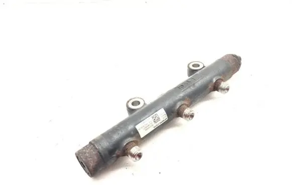 Land Rover Discovery 3 - LR3 Fuel main line pipe 7H2Q9D280DD 5WS40271 A2C27000085