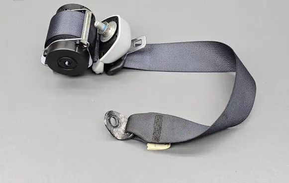 Peugeot 4007 Rear seatbelt E40435059 606440300 6066752
