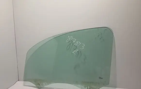 Mercedes-Benz Citan W415 Front door window glass four-door 8200439460