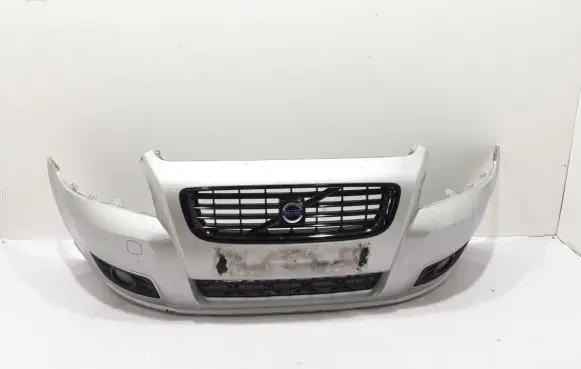 Volvo V50 Front bumper 30744976