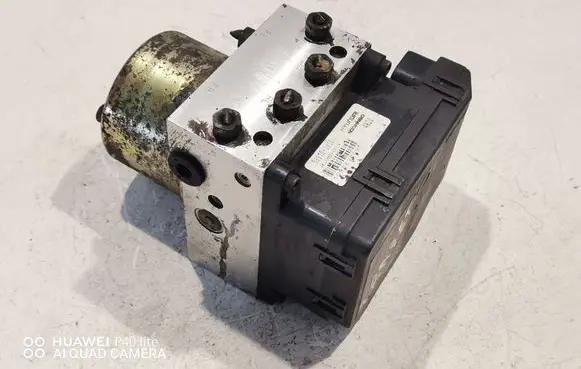 Hyundai Trajet ABS Pump 589103A100 04600114 1090630095