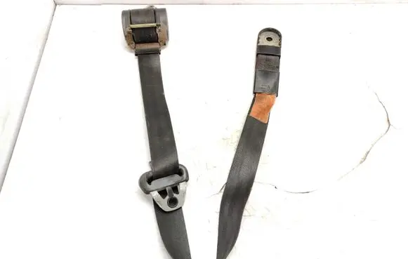 Volkswagen Polo II 86C 2F Front seatbelt 867857706B 0333179 273602