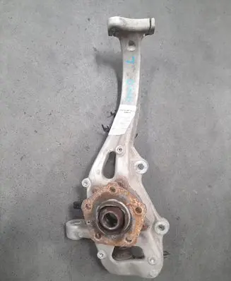 Audi Q7 4M Front wheel hub spindle knuckle 4M0407241J