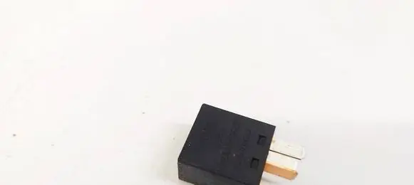 Mitsubishi Colt Other relay MB953382 044652A