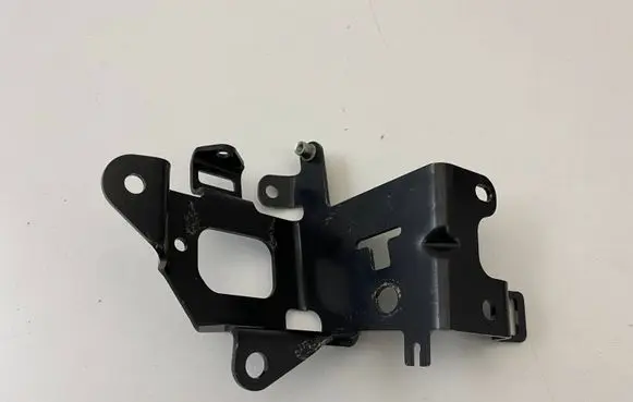 McLaren MP4 12c ABS pump bracket 11A4492CP02