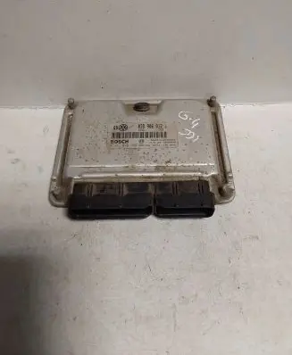 Volkswagen Golf IV Engine control unit/module 038906012J 0281010104