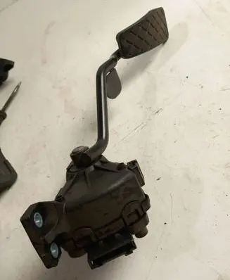 Audi A4 S4 B7 8E 8H Accelerator throttle pedal