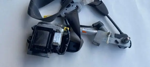 Honda CR-V Front seatbelt 6073524 608200300A