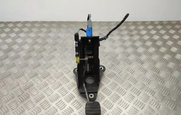 Clutch pedal
