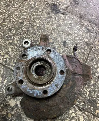Peugeot Expert Front wheel hub