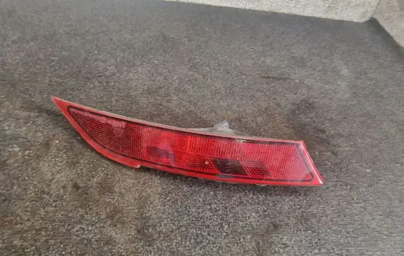 Land Rover Discovery 5 Rear fog light HY3215K272AA