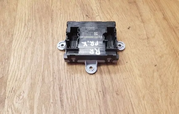 Land Rover Range Rover L405 Door control unit/module GJ3214D617BA