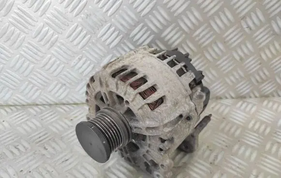 Volkswagen PASSAT B8 Generator/alternator 03L903023L 116198933 TG14C043
