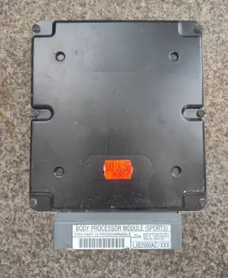Jaguar XK8 - XKR Central body control module LJB2500AC