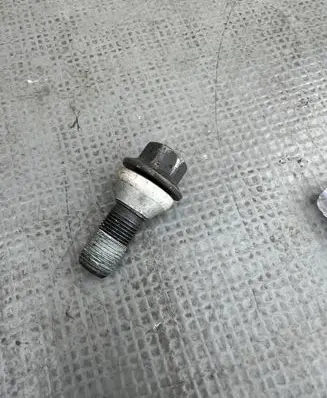 BMW X5 G05 Nuts/bolts