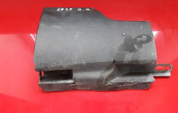 Volkswagen PASSAT B6 Sill/side skirt trim 3C0853898