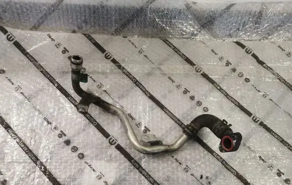 Jeep Grand Cherokee Engine coolant pipe/hose