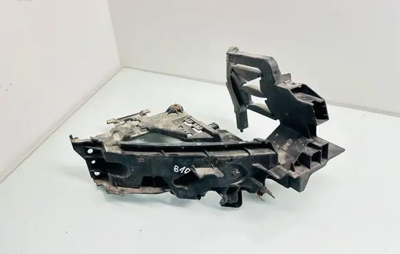 Audi Q5 SQ5 8R Headlight/headlamp mounting bracket 8R0805608 2003670