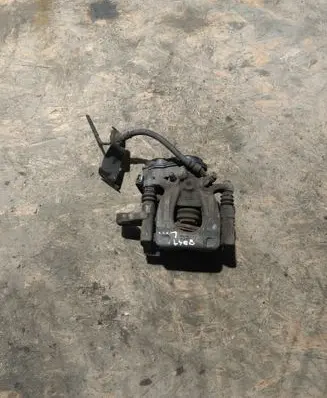 Nissan Qashqai Front brake caliper 
