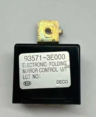KIA Sorento Wing mirror control module 935713E000