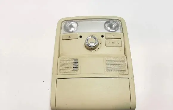 Volkswagen PASSAT B7 Front seat light 1K0947105 561868837A