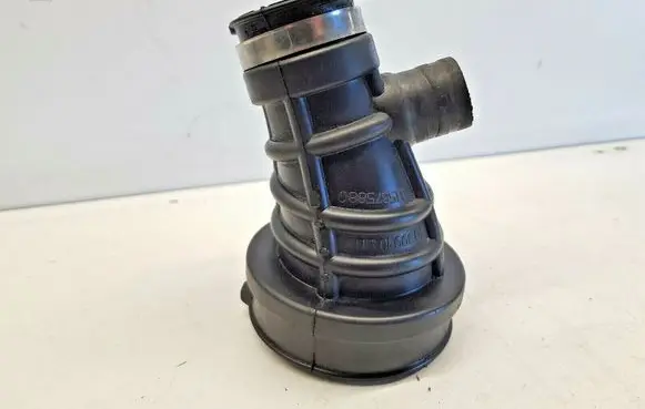 Opel Astra J Air intake hose/pipe 13259219