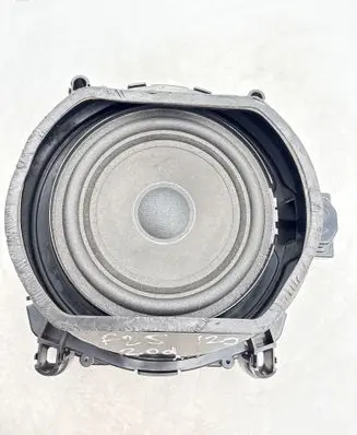 BMW X3 F25 Subwoofer speaker 9217913 65139217913