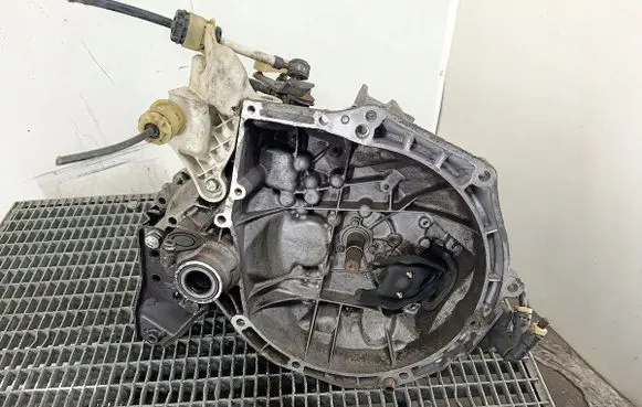 Peugeot 207 Manual 5 speed gearbox 20CQ74