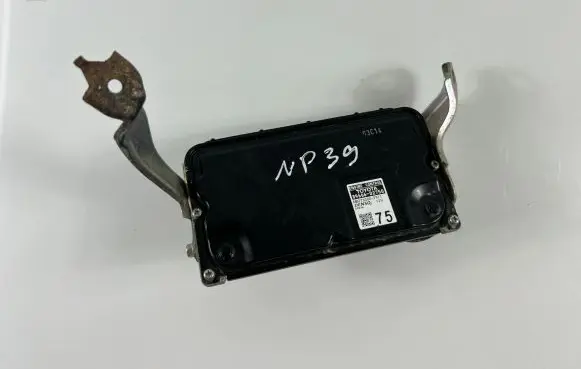 Toyota Corolla E160 E170 Engine control unit/module ECU 8966602750