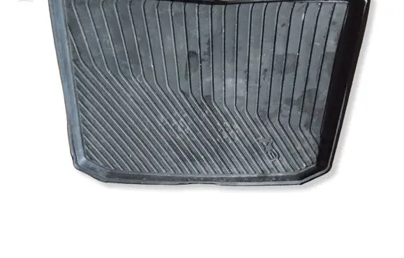 Audi A3 S3 8V Rubber trunk/boot mat liner 8V4061180KAS 8V4061180