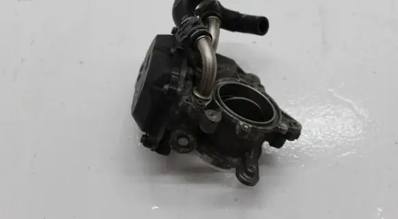 Skoda Octavia Mk3 (5E) Throttle valve 04L128063P