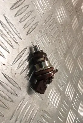 Ford Escort Fuel injector 958FBB