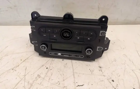 Renault Twingo III Radio/CD/DVD/GPS head unit TW3RAD1 281153690R