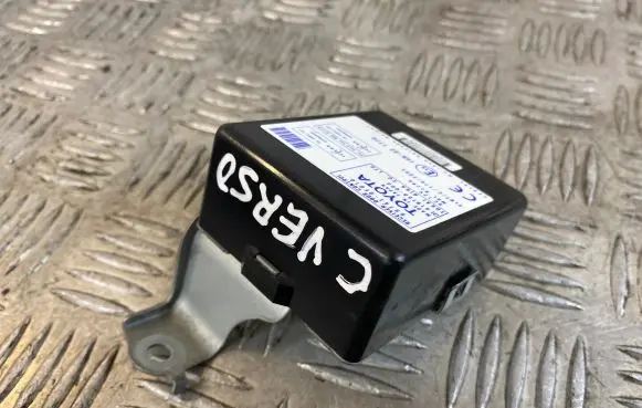 Toyota Corolla Verso AR10 Door control unit/module 897410F010 61B168000