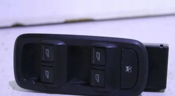 Ford Fiesta Electric window control switch MAI1039