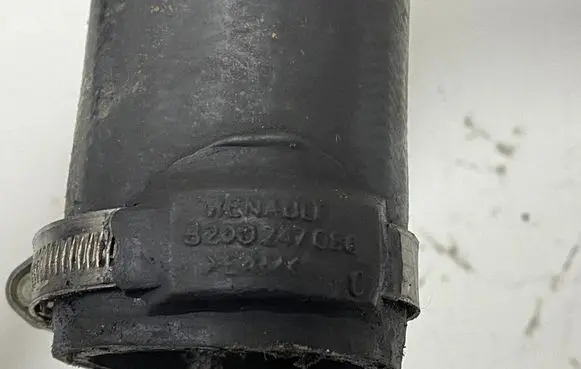 Renault Master II Turbo air intake inlet pipe/hose 8200247066