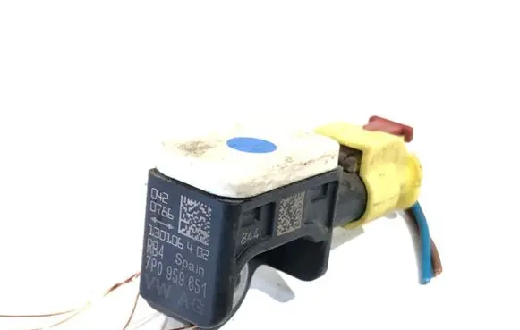 Skoda Citigo Airbag deployment crash/impact sensor 7P0959651