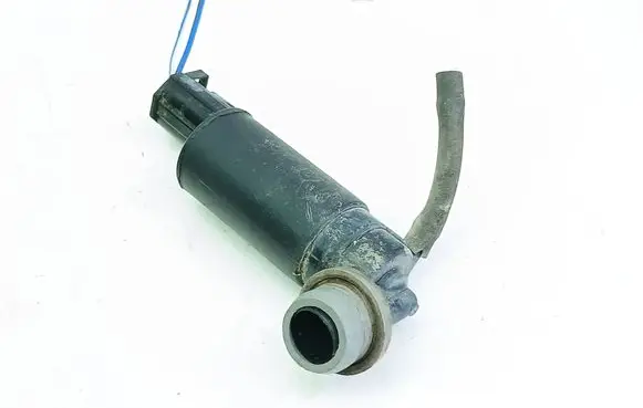 Toyota Avensis T250 Windscreen/windshield washer pump 