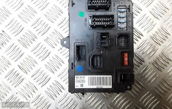 Citroen C6 Fuse module 9656148180 BSCA0400