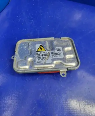 Mercedes-Benz CLS C218 X218 Voltage converter/converter module A2188202246