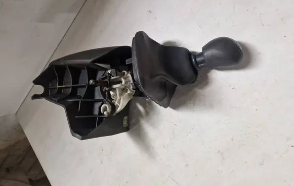 Opel Movano A Gear shifter/selector 8200201293