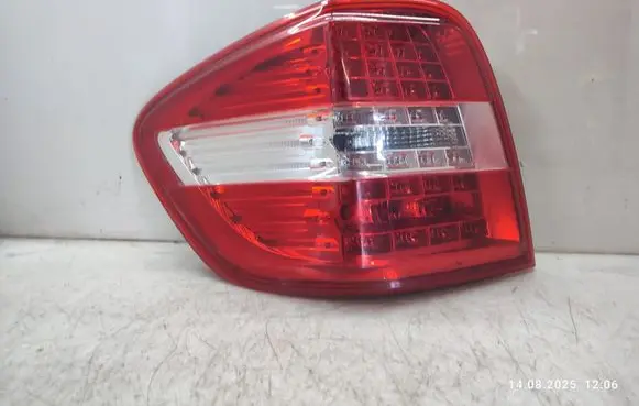 Rear/tail lights