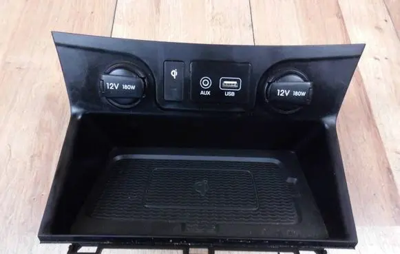 Hyundai Tucson TL Wireless charging module 95560D3000 84631D7AA0