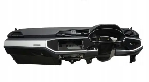 Audi Q3 F3 Dashboard