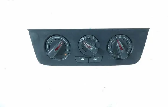 Seat Ibiza IV (6J,6P) Climate control unit 6J0820045
