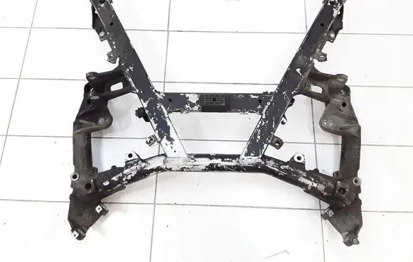 BMW 5 E39 Front subframe 1092868